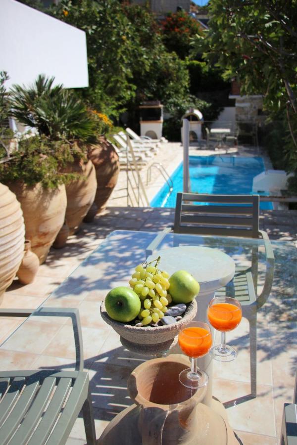 Villa Oasis Kamilári Exterior foto