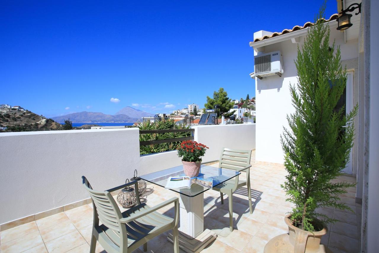 Villa Oasis Kamilári Exterior foto